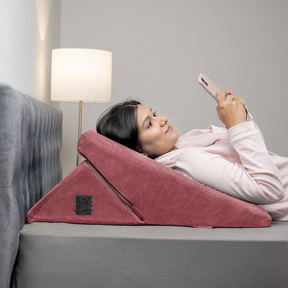 Buy Sleeping Wedge Pillow Online at Prices from 2000 Wakefit